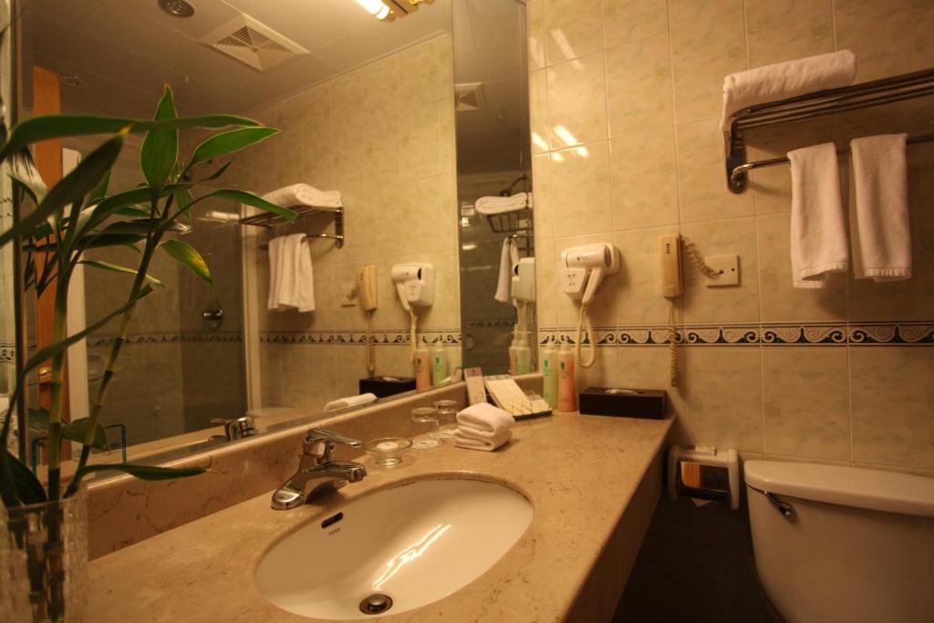 Garden City Hotel Чэнду Номер фото