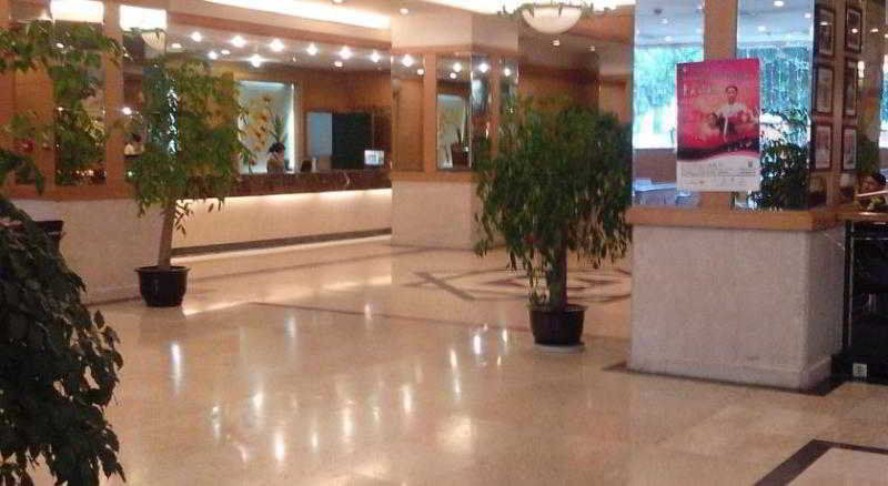 Garden City Hotel Чэнду Экстерьер фото