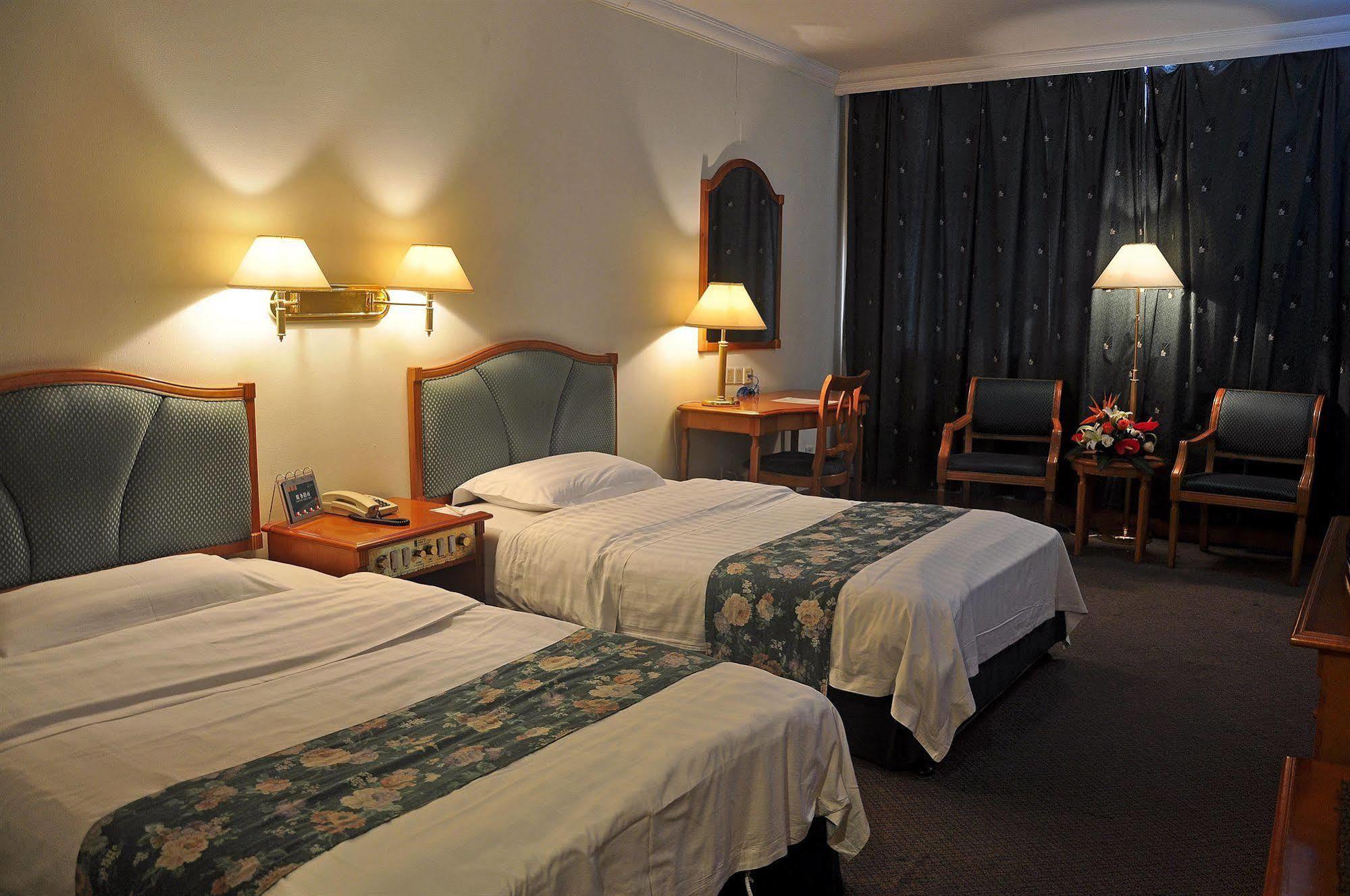Garden City Hotel Чэнду Экстерьер фото